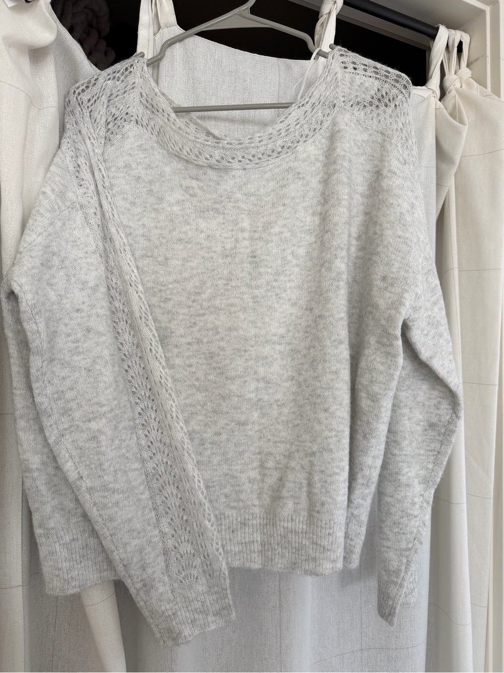 American Eagle Outfitters Light Gray Knit Crewneck Sweater